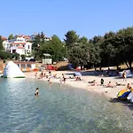 Apartments With Parking Space Pjescana Uvala, Pula - 7349 Apartment Pula