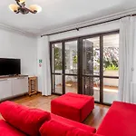 Apartments With Parking Space Pjescana Uvala, Pula - 7349 Apartment *
