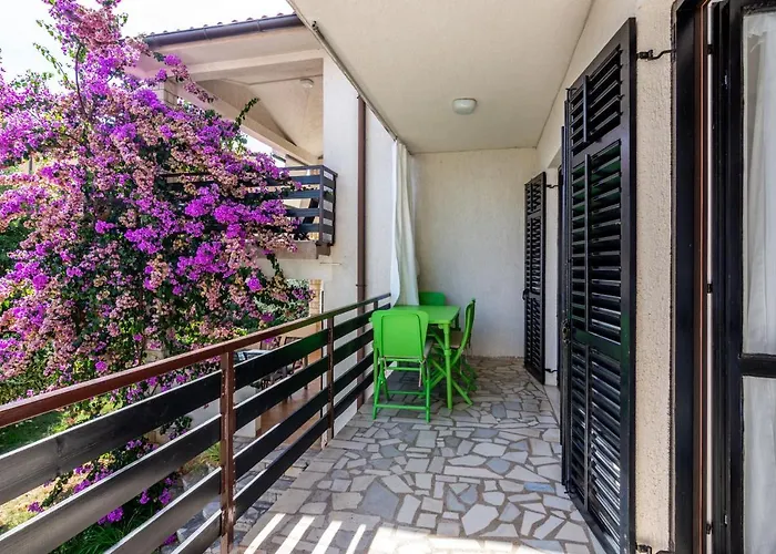 With Parking Space Pjescana Uvala, - 7349 *