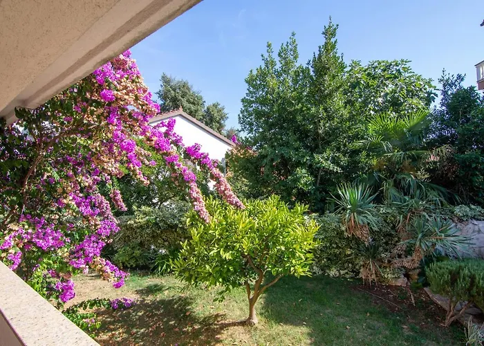 With Parking Space Pjescana Uvala, - 7349 Lejlighed